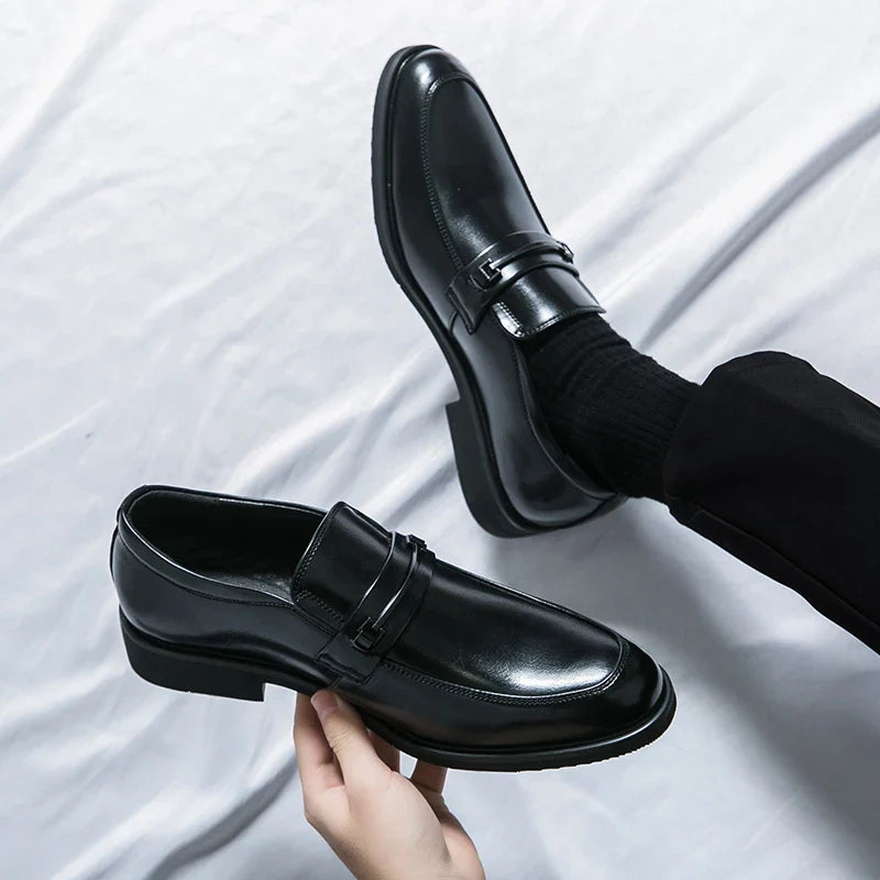 Men's Apron Toe Loafers