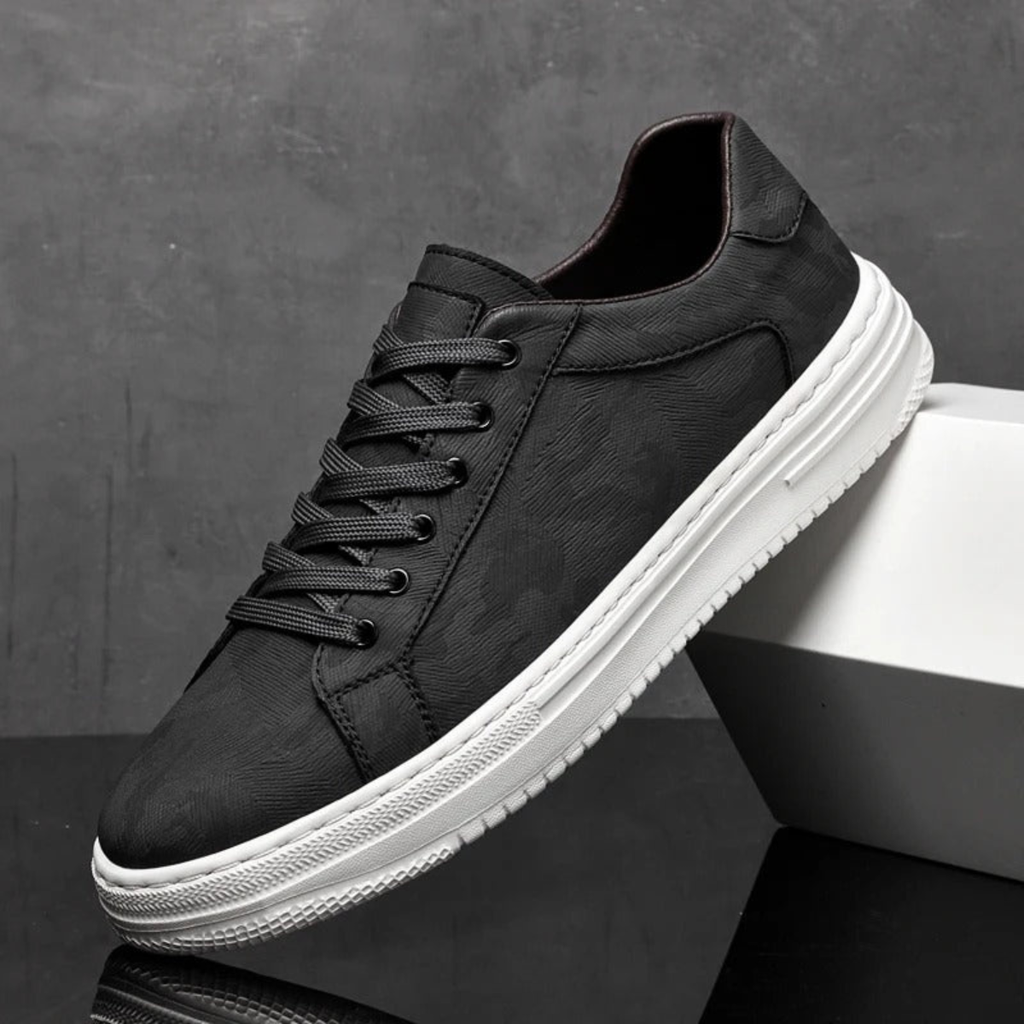 Men's Classic Lace-Up Sneakers