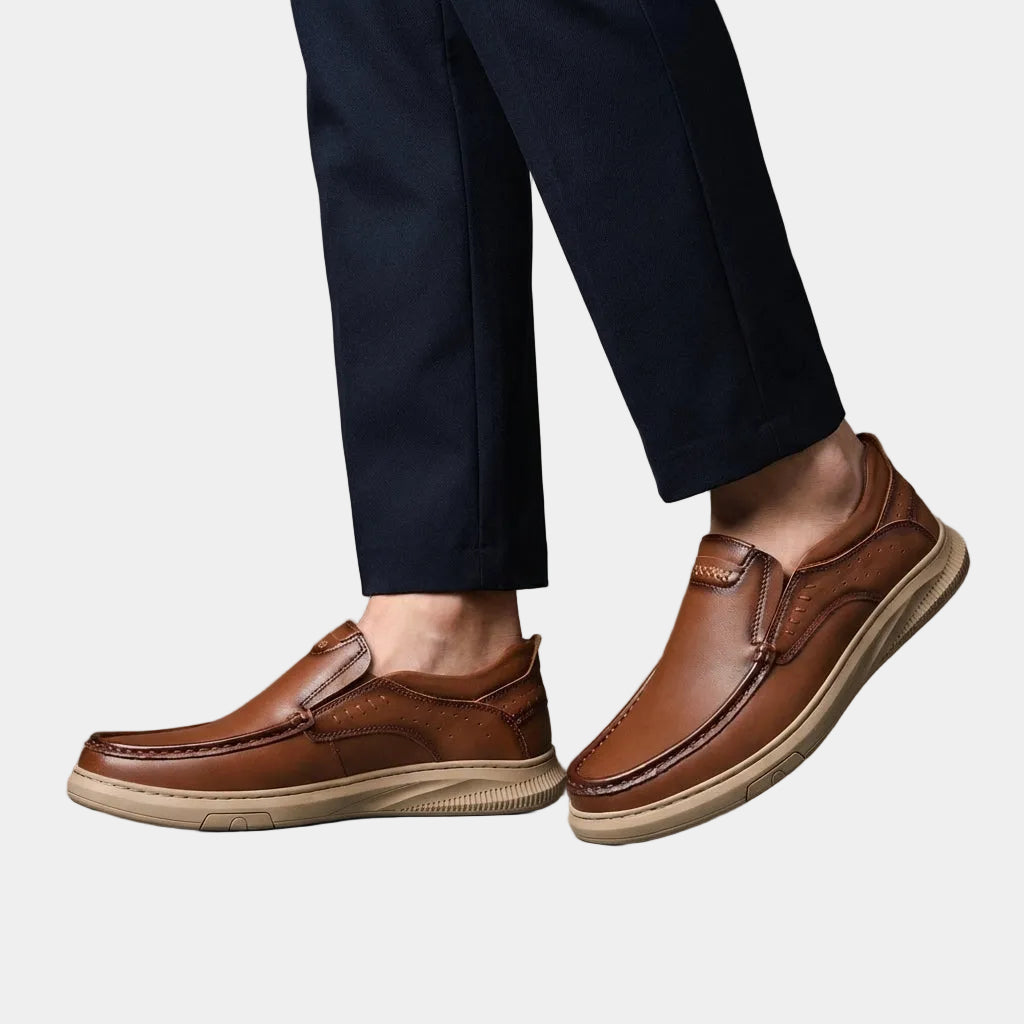 Men's Classic Moc Toe Loafers