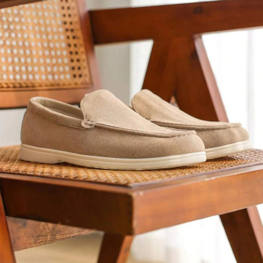 Men's Contrast Sole Moc Toe Loafers