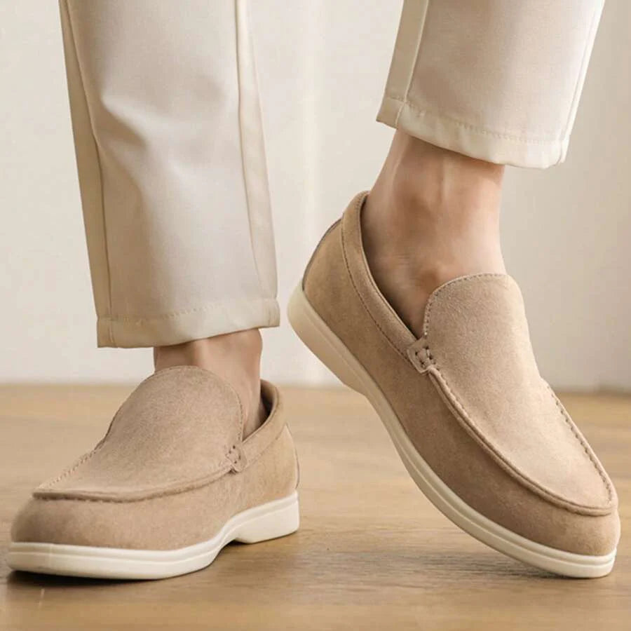 Men's Contrast Sole Moc Toe Loafers