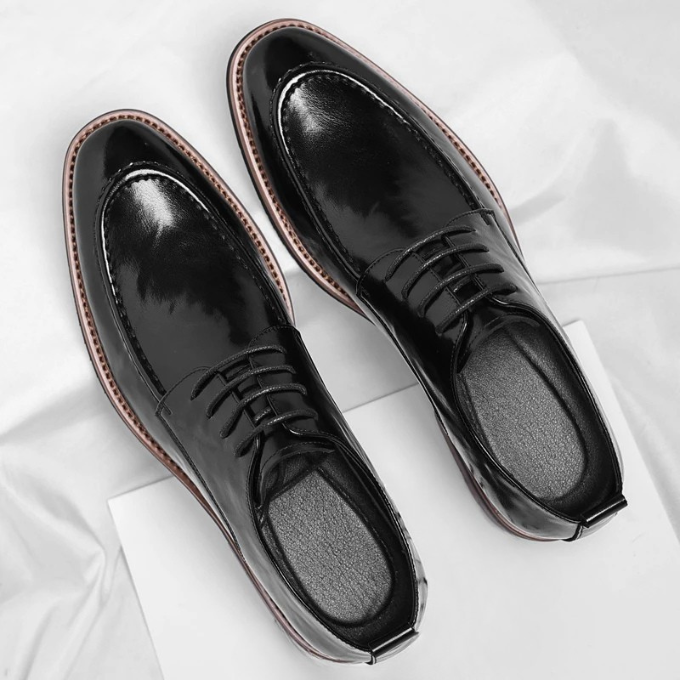 Men's Leather Apron Toe Derby Shoes