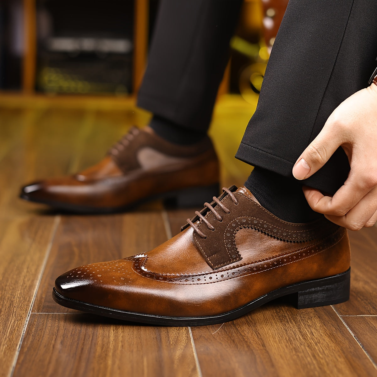Men's Lace-Up Wingtip Derby Shoes