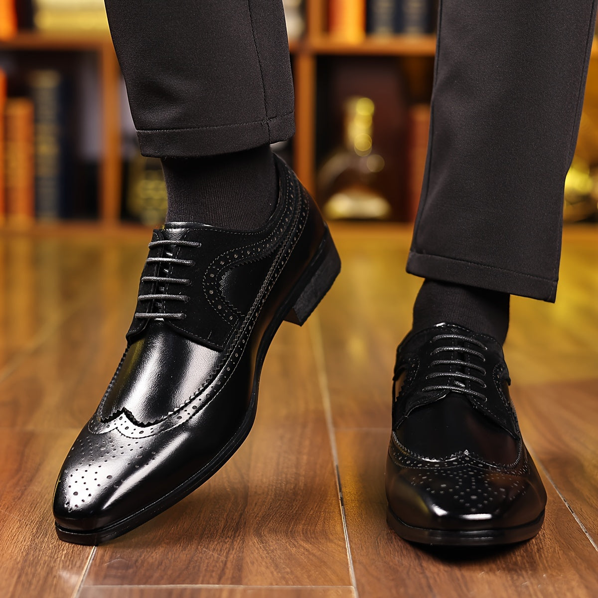 Men's Lace-Up Wingtip Derby Shoes