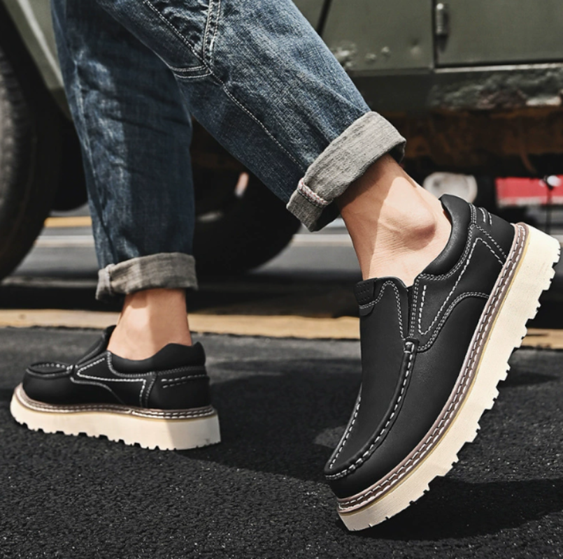 Men's Moc Toe Slip-On Loafers