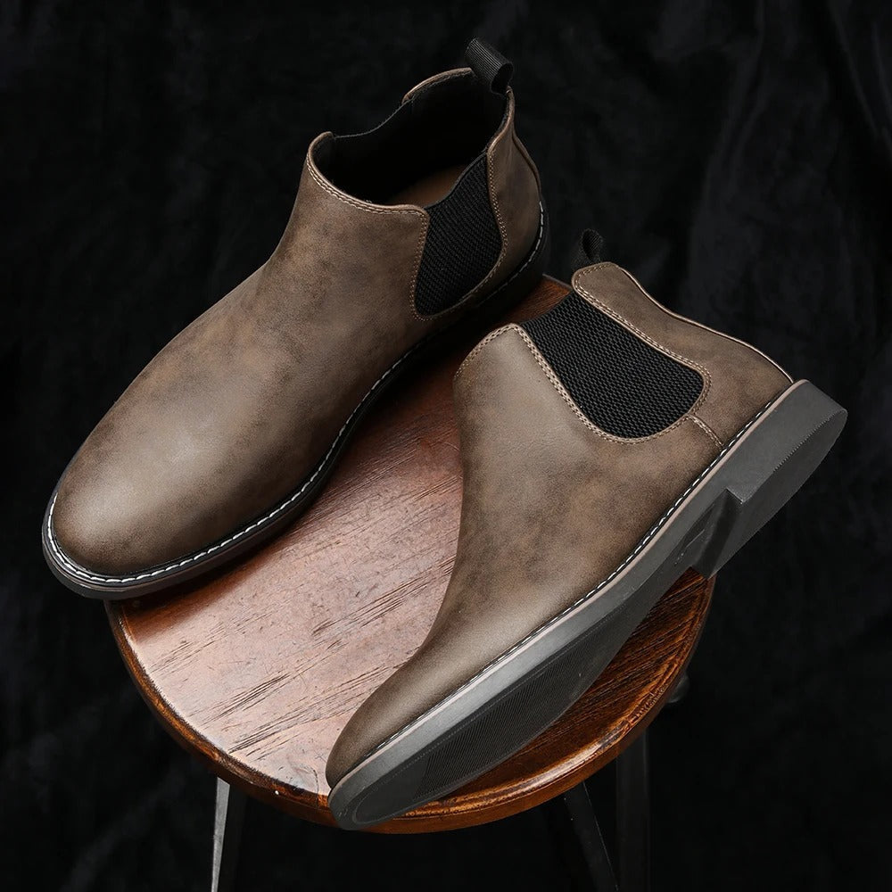 Men's Leather Plain Toe Chelsea Boots