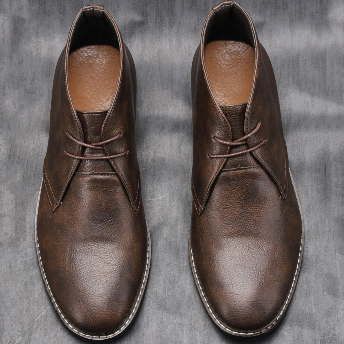 Men's Leather Textured Chukka Boots